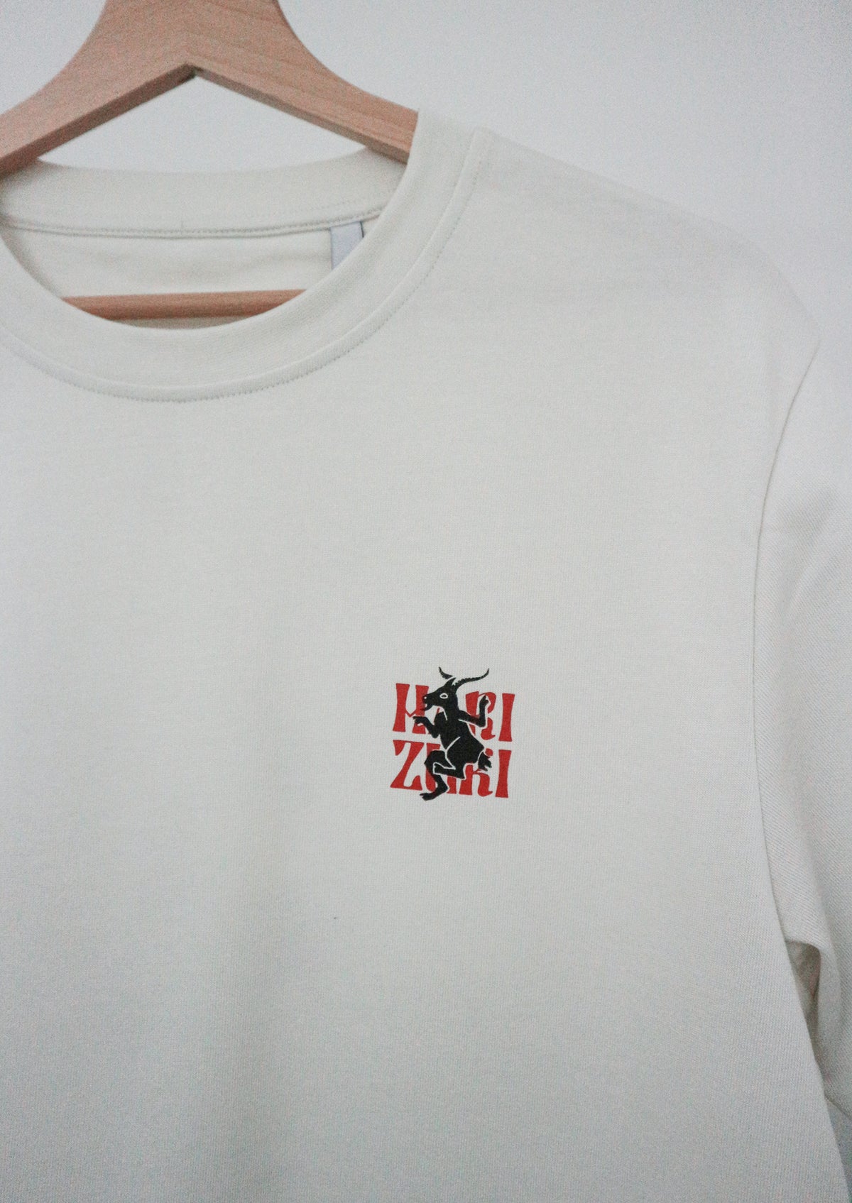 T-shirt ~ AKELARRE blanc vintage