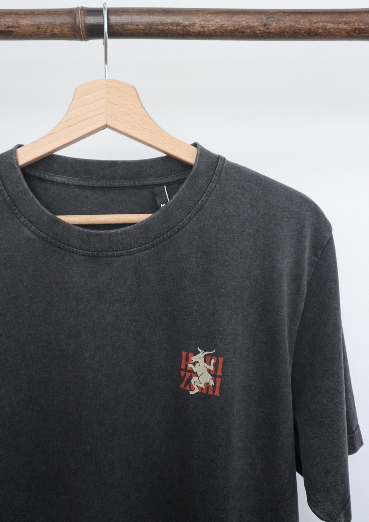 T-shirt ~ AKELARRE noir vintage